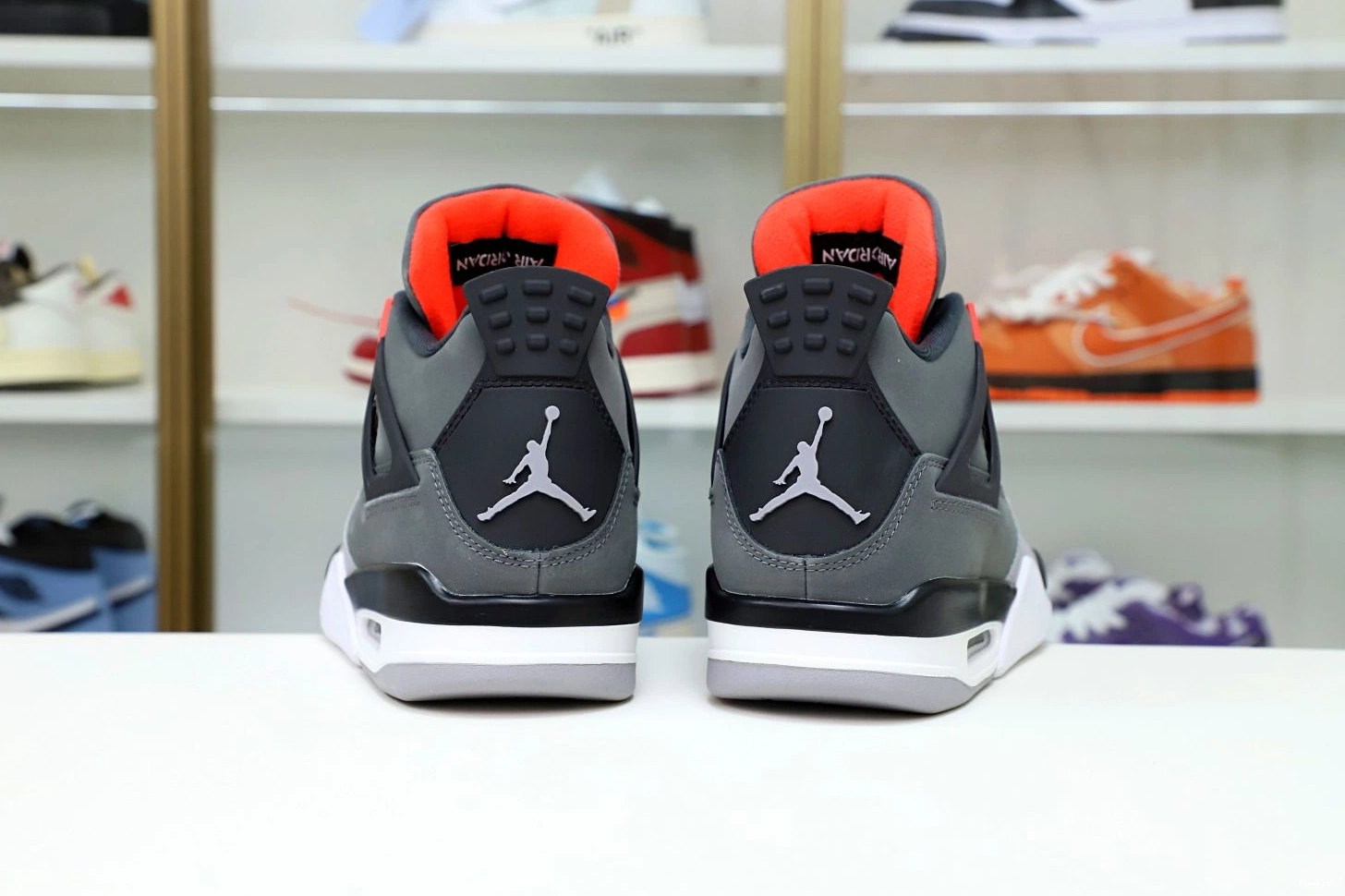 INFRARED AIR JORDAN 4 0215